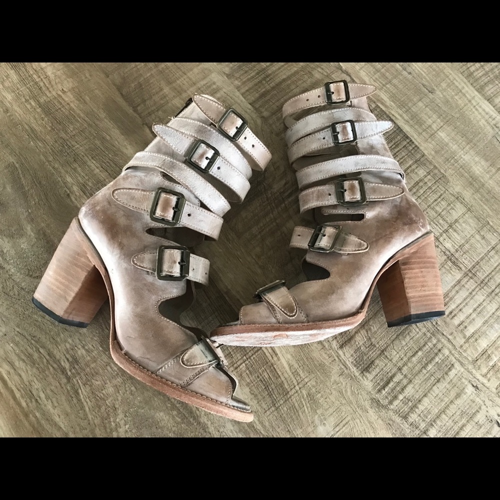 Freebird Bond Sandals